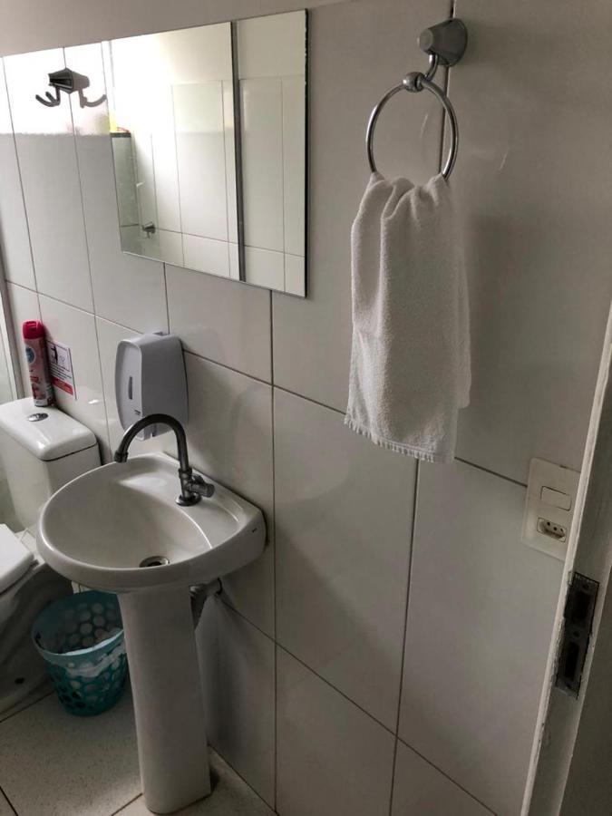 Hostel E Pousada Londrina Rodoviaria Centro Quartos Individuais Com Chave E Wi-Fi Buitenkant foto